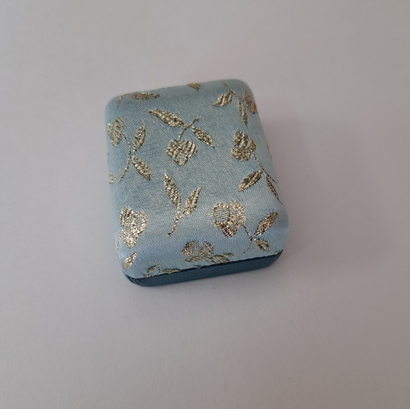 Tiny Opal earrings - Picture 5 of 5